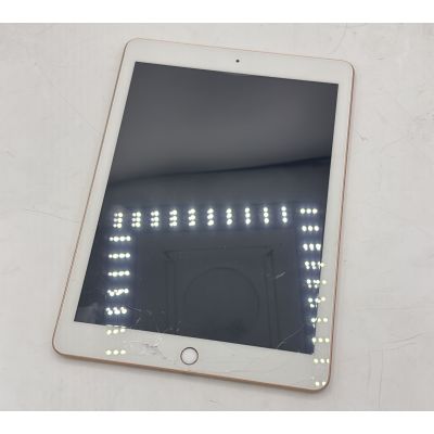 Apple iPad (6th Generation) 9.7-inch 32GB Wi-Fi Only A1893 - Pink