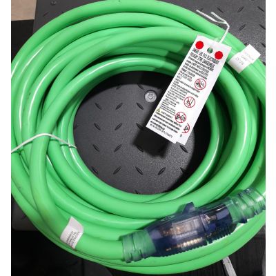 Lighted Outdoor Extension Cord-Green 1875W-125V